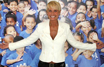 Em depoimento corajoso, Xuxa revela ter sofrido abuso sexual e fala mais... Assista aqui!