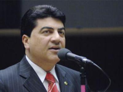 Deputado Federal denuncia que RC transformou o Estado na ‘repúblicas das placas’