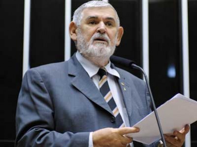 CCJ aprova projeto de Luiz Couto que proíbe cargo público para quem ameaçar ou sequestrar