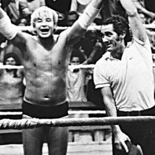 Morre Ted Boy Marino, ídolo do telecatch brasileiro 