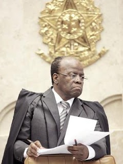 Partido Militar quer Joaquim Barbosa como candidato a presidente  